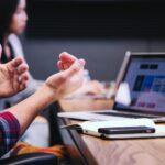 職場における適応障害とは？なりやすい人の特徴や対処法を詳しく解説
