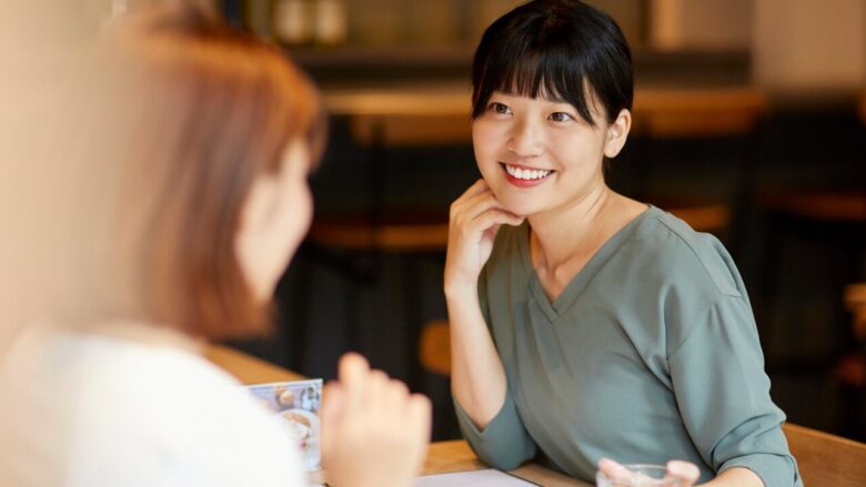 今すぐ試せる!会話を楽しくする10のコツ