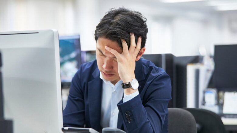 日本の働き方が生きづらい世の中をつくっている現実